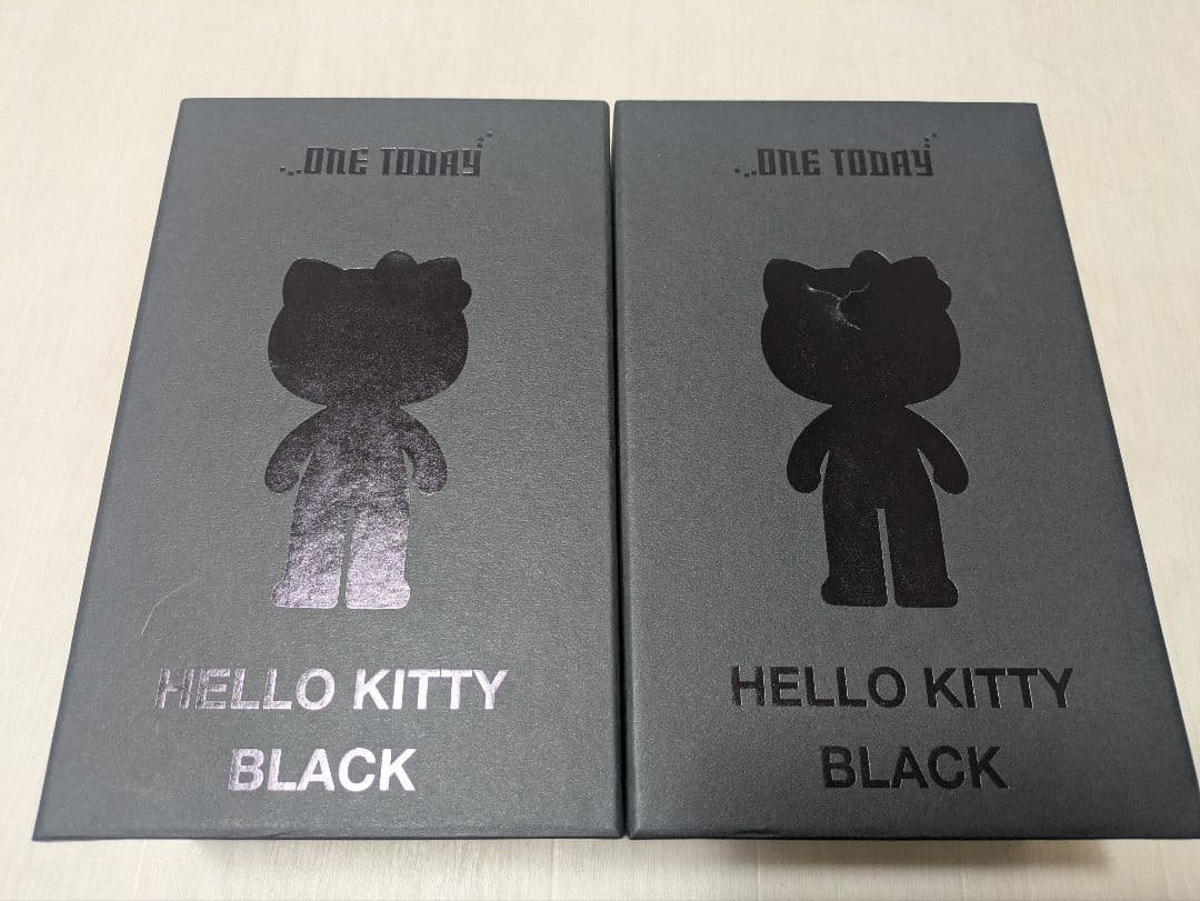 BARNEYS NEWYORKハローキティブラックシリーズハート＆LOVE