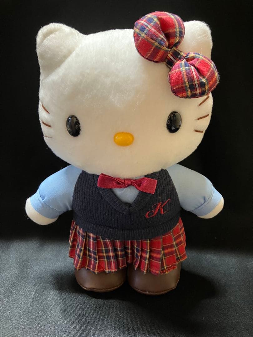 ハローキティ　女子高生　レア　ぬいぐるみ　B2244