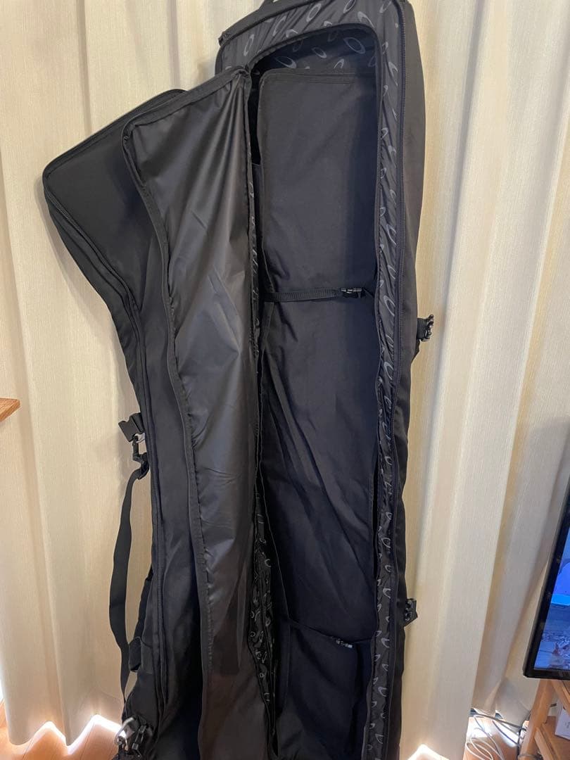 OAKLEY オークリー　スノーボードケース　キャスター　大容量