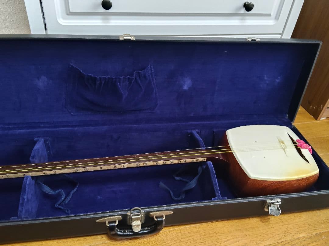 三味線　細棹　ハードケース付き　年代物　ヴィンテージ　昭和