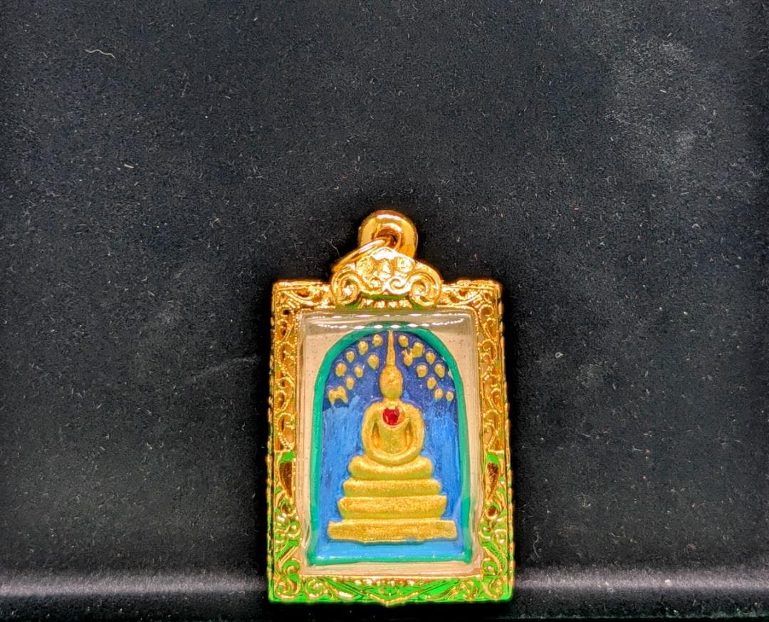 タイお守り　プラクルアン　ルアン・ポークン　ソムデット　2556年　(023)