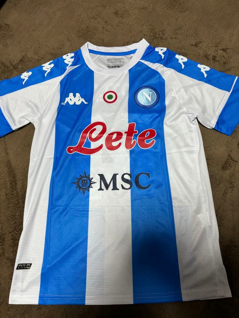 ナポリ インシーニェ　ユニフォーム