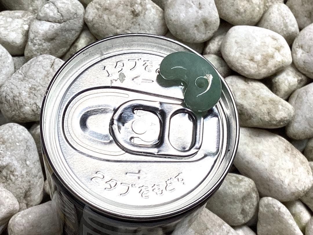 ✳味身良好‼️ 抜群‼️ 最高の透明感　糸魚川翡翠勾玉　本物の守護石を　鑑別書取品‼️