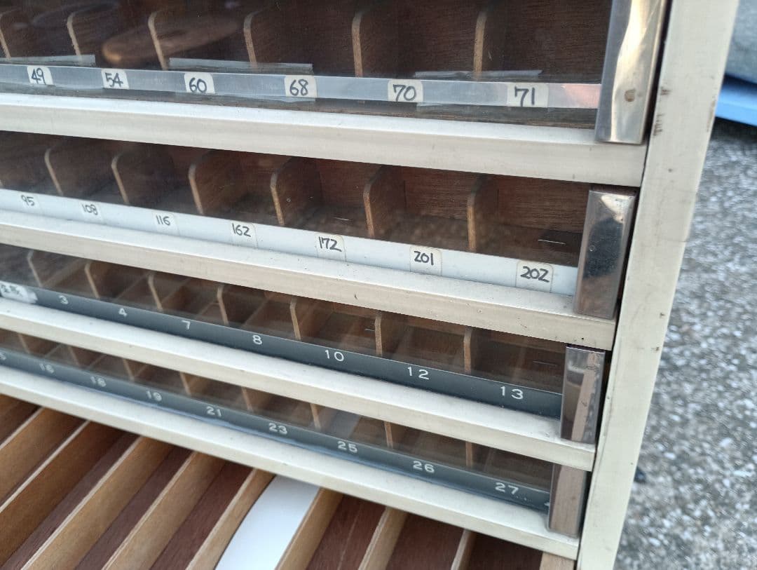 4236）糸販売木製ケース　　手芸 店舗什器 昭和レトロ