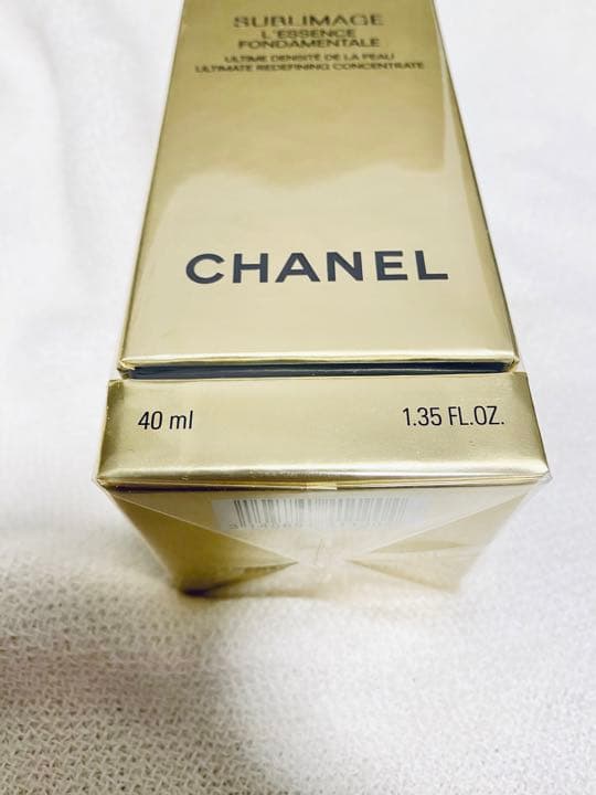 CHANELサブリマージュ レサンス フォンダモンタル