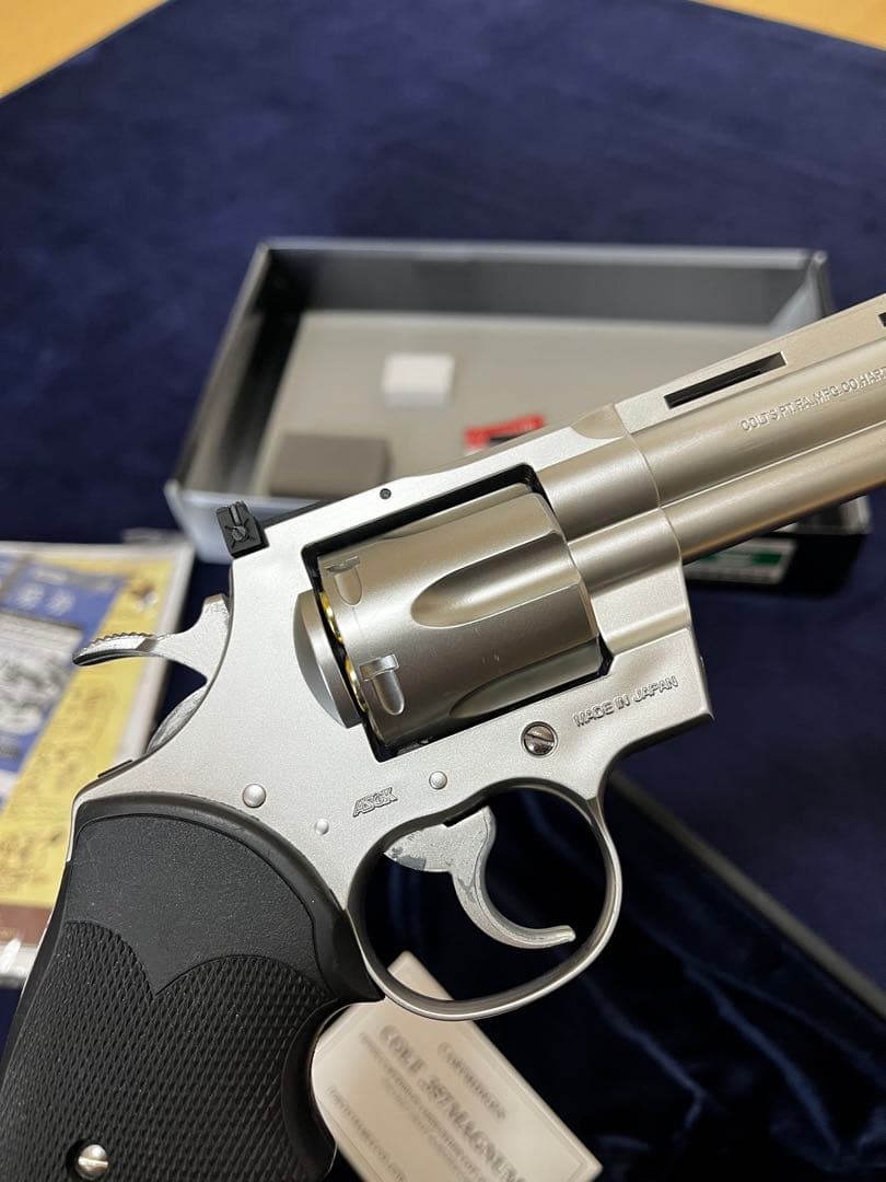 ガスリボルバー コルトパイソン357mag 6インチステンレスモデル