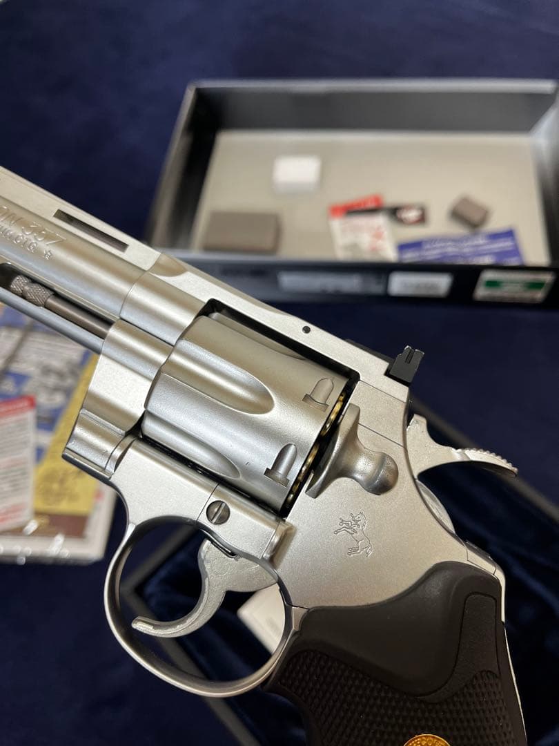 ガスリボルバー コルトパイソン357mag 6インチステンレスモデル