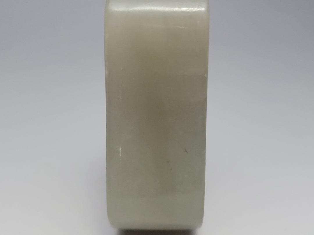 天然玉製 陽刻 仙人文 鼻煙壺 明清時代 高さ約5.5cm