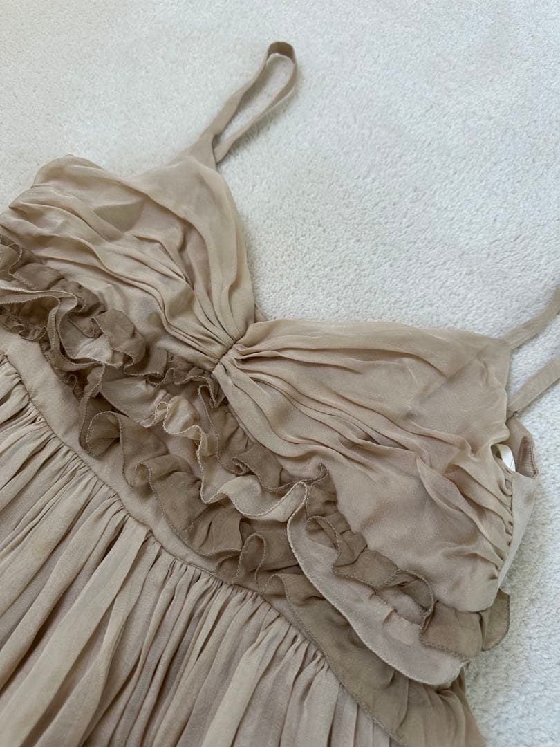 D&Gシフォン フリルキャミソール