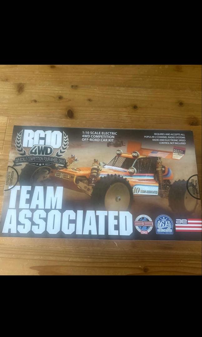 新品未使用　TEAM ASSOCIATED RC10 4WDオフロードカーキット