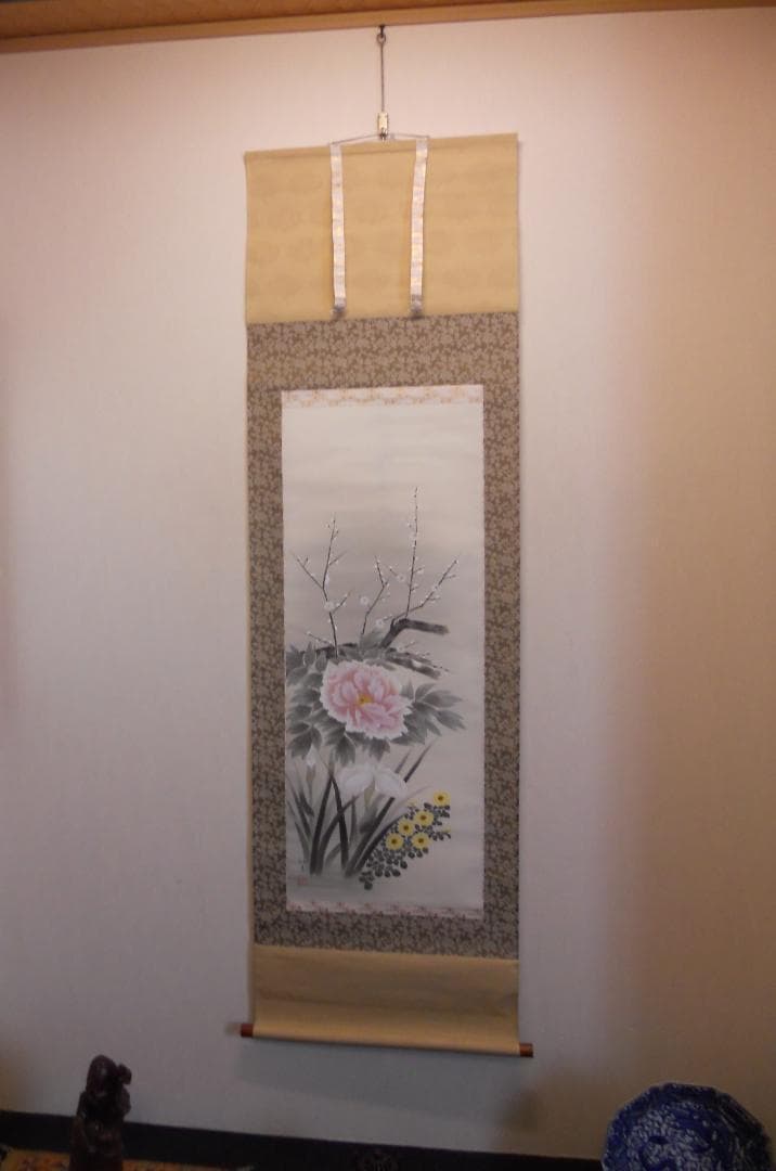 掛け軸 小泉紅月 四季草花 絹本 希少 軸装 茶道具 掛軸 美品 です。