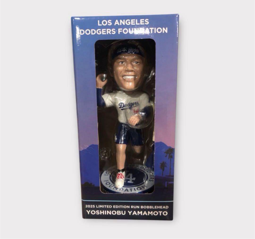 9*9様 激レア　山本由伸　ボブルヘッド　ファンイベント参加者限定　ランニング