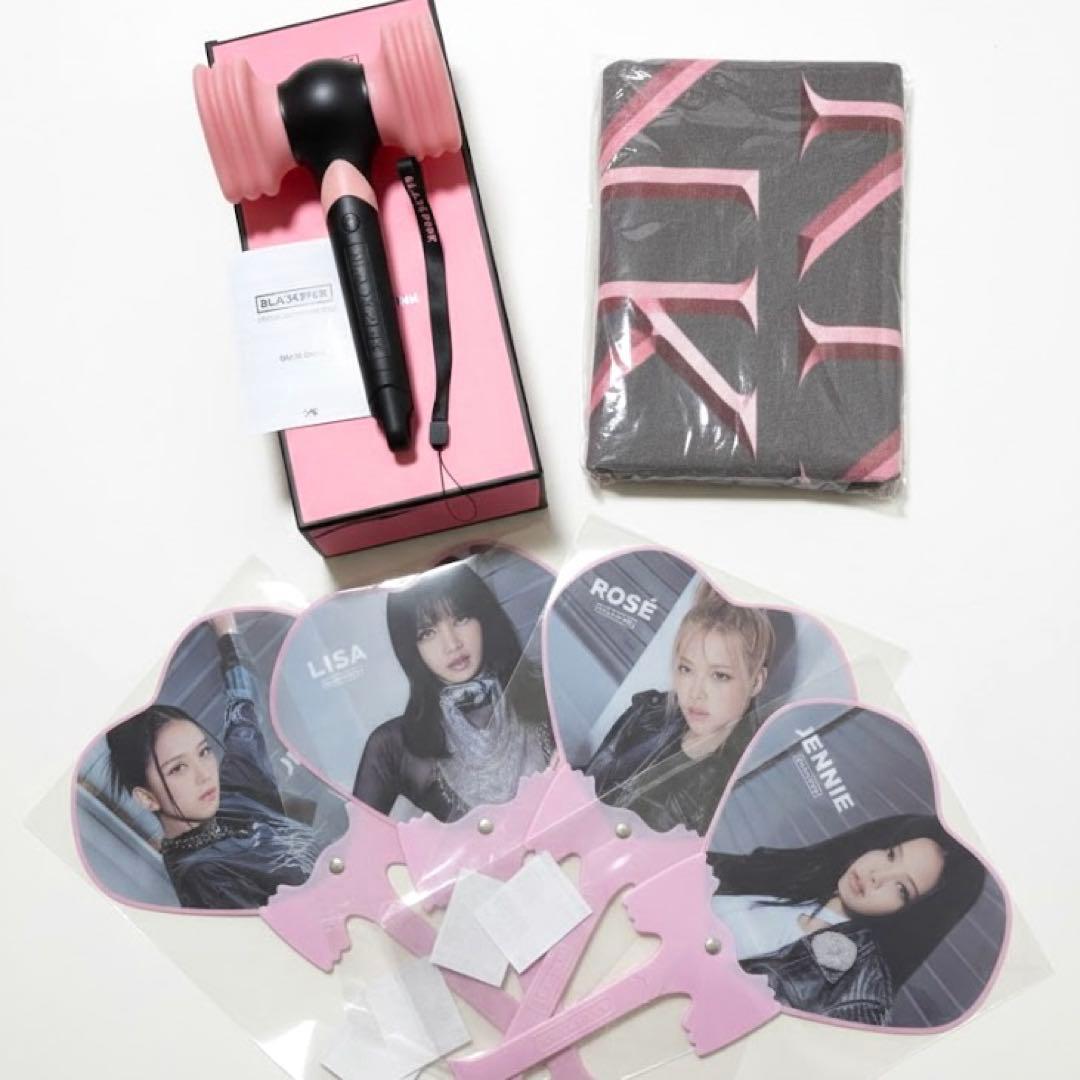 公式✴︎未開封あり‼︎BLACKPINKライブグッズ・ペンライト・うちわ4種・タオル