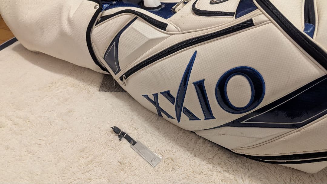 XXIO キャディバッグ プロレプリカ　ホワイト/ブルー