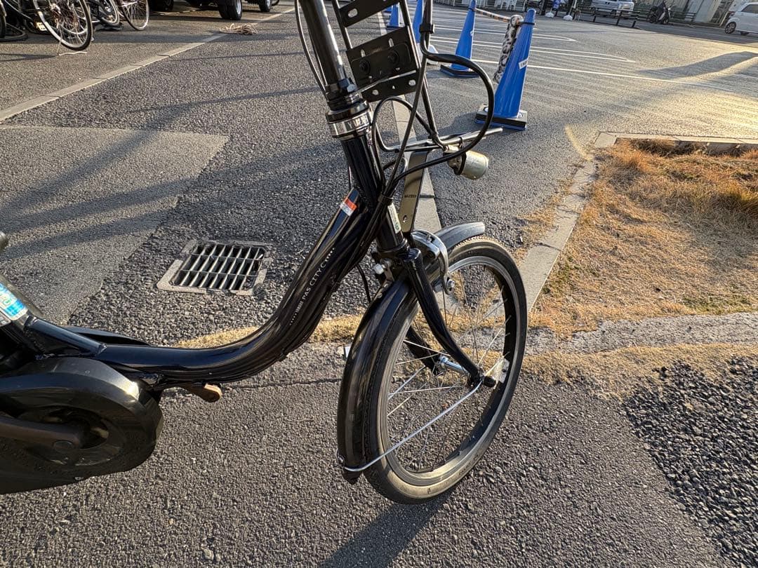 中古20㌅YAMAHA電動アシスト自転車　12.3Ah 大阪 018番