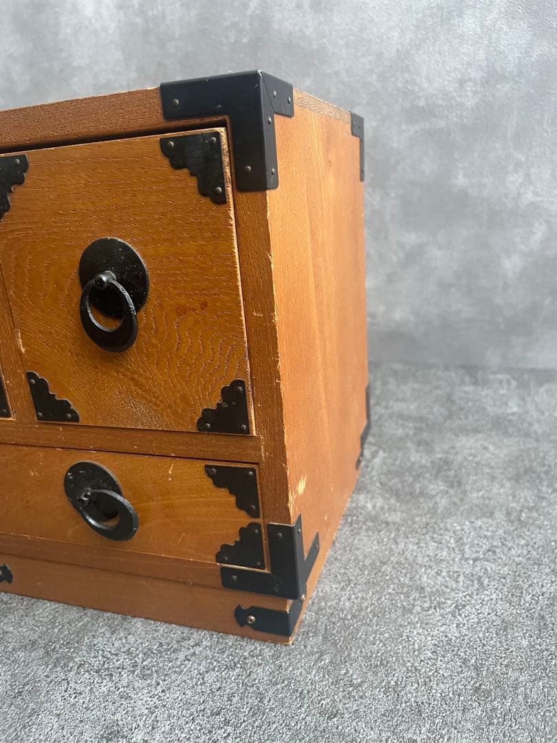 昭和レトロな木製小箪笥