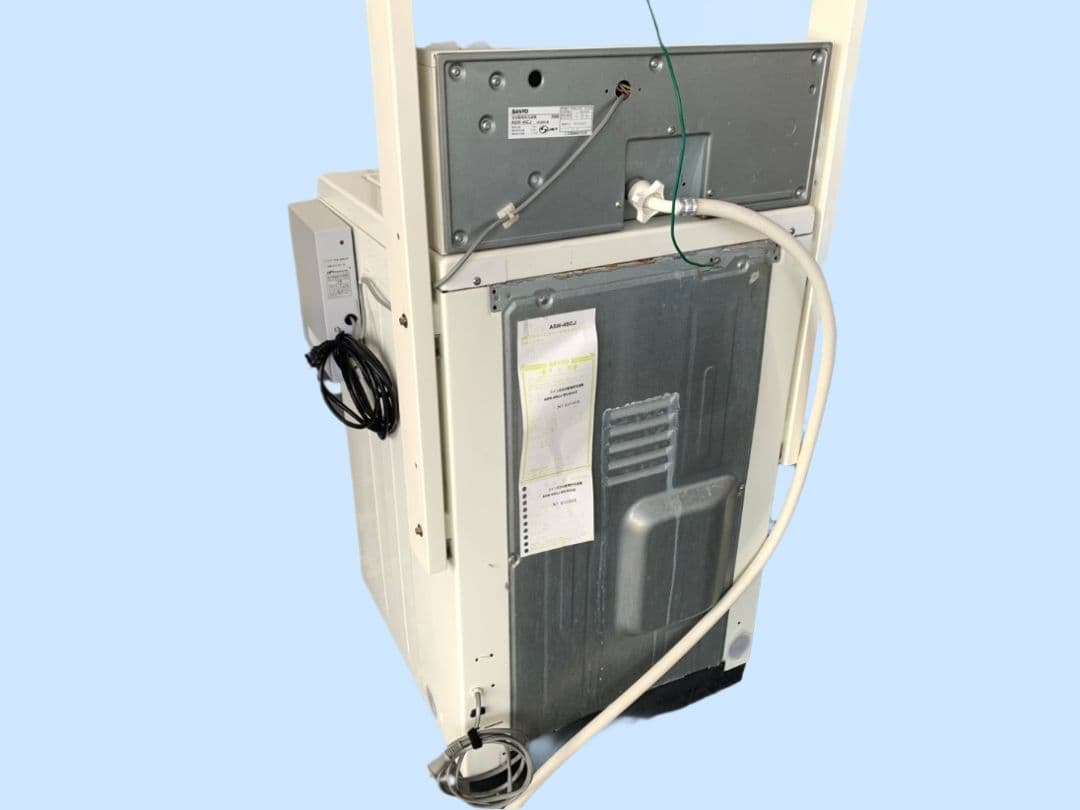 SANYO 業務用式全自動洗濯機＋式電気乾燥機 鍵付き ①