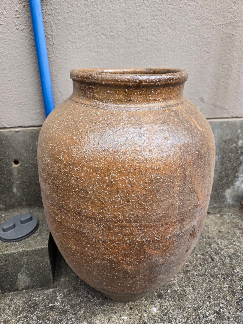 １日限定値下げ！大きい壺　信楽焼？メダカ等の飼育に最適☆値下げ交渉可能