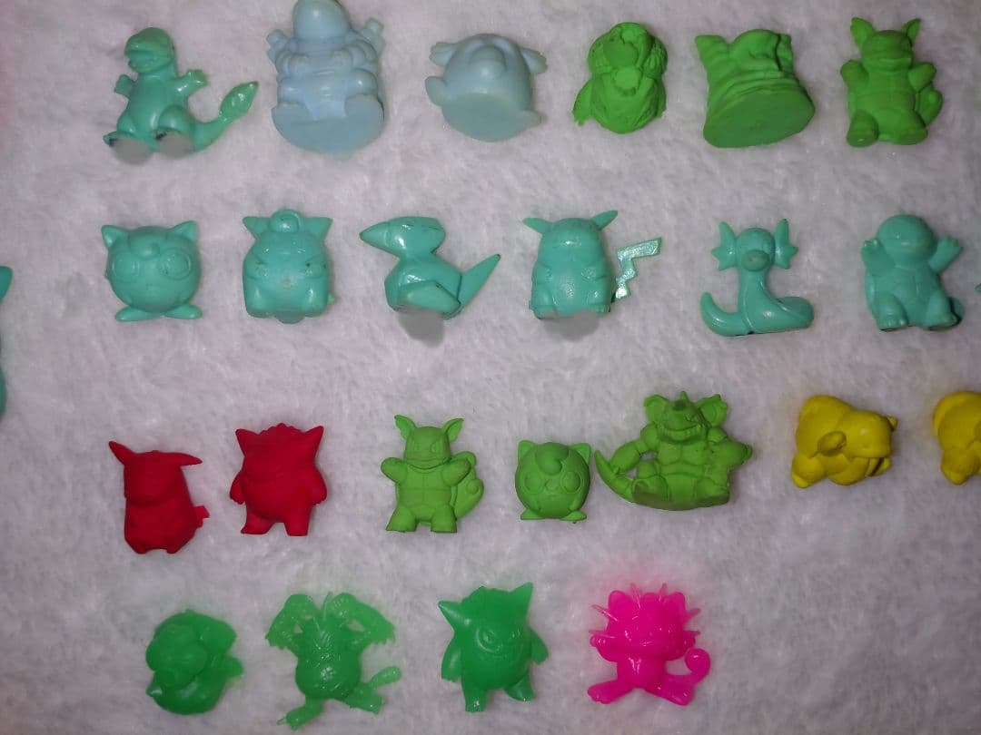 約30年前　当時物　初代　ポケモン　ポケモンのかんづめ　消しゴム　ミニフィギュア