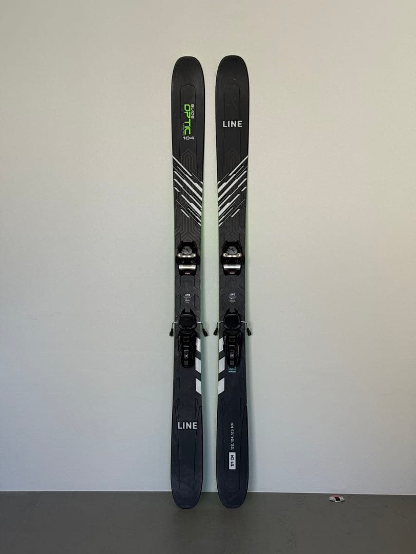 美品(滑走1日) 22-23 LINE BLADE OPTIC 104 171