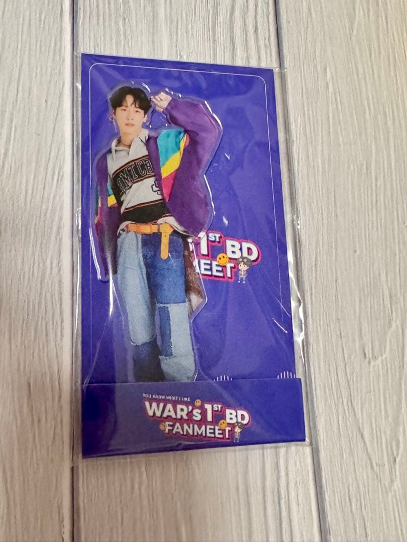 moko出品　アクスタ&クッション