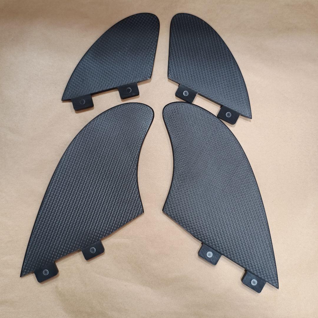 SALE中　カーボンコア　クワッドフィン FCS対応 マチャドクワッド系