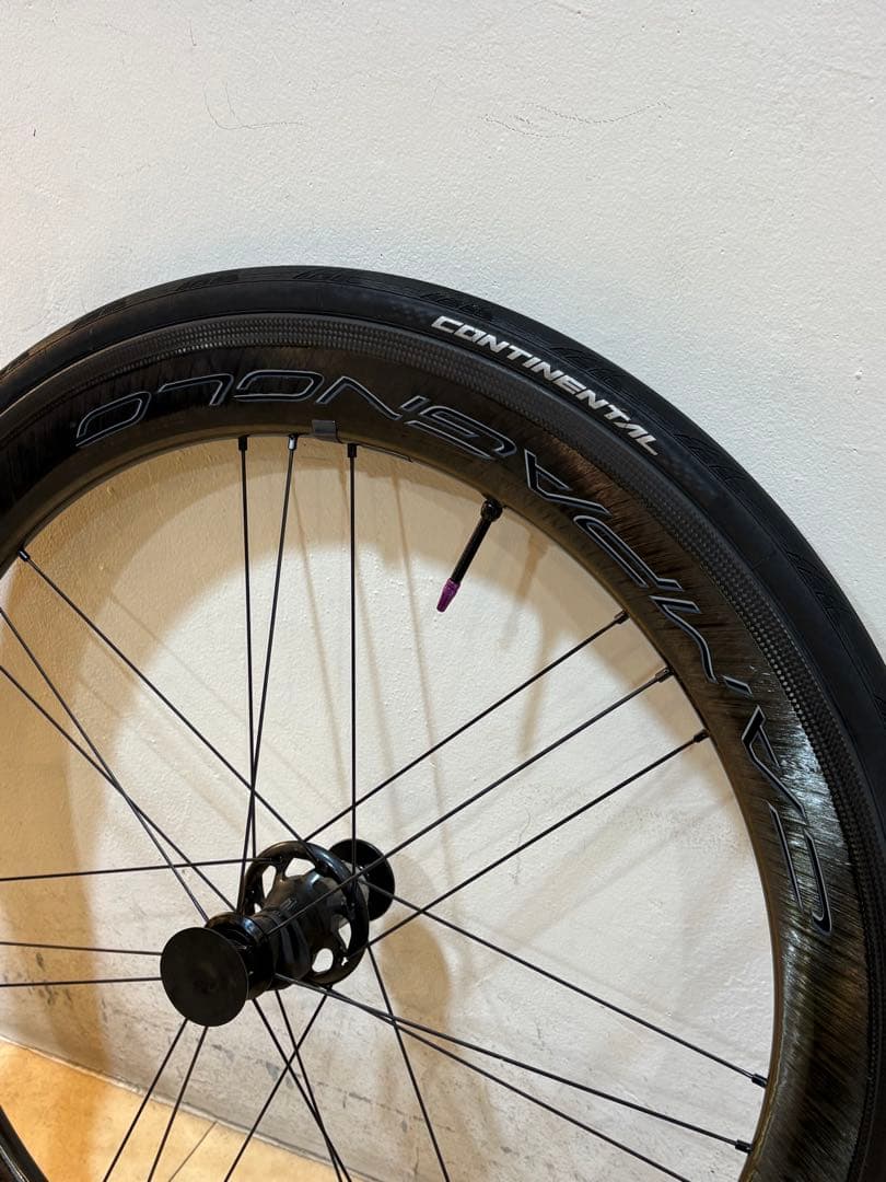 カンパニョーロBORA WTO60　ダークラベル