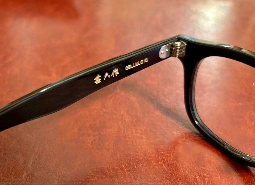 甚六作 JN-083 (ブラック) セルロイド 未使用