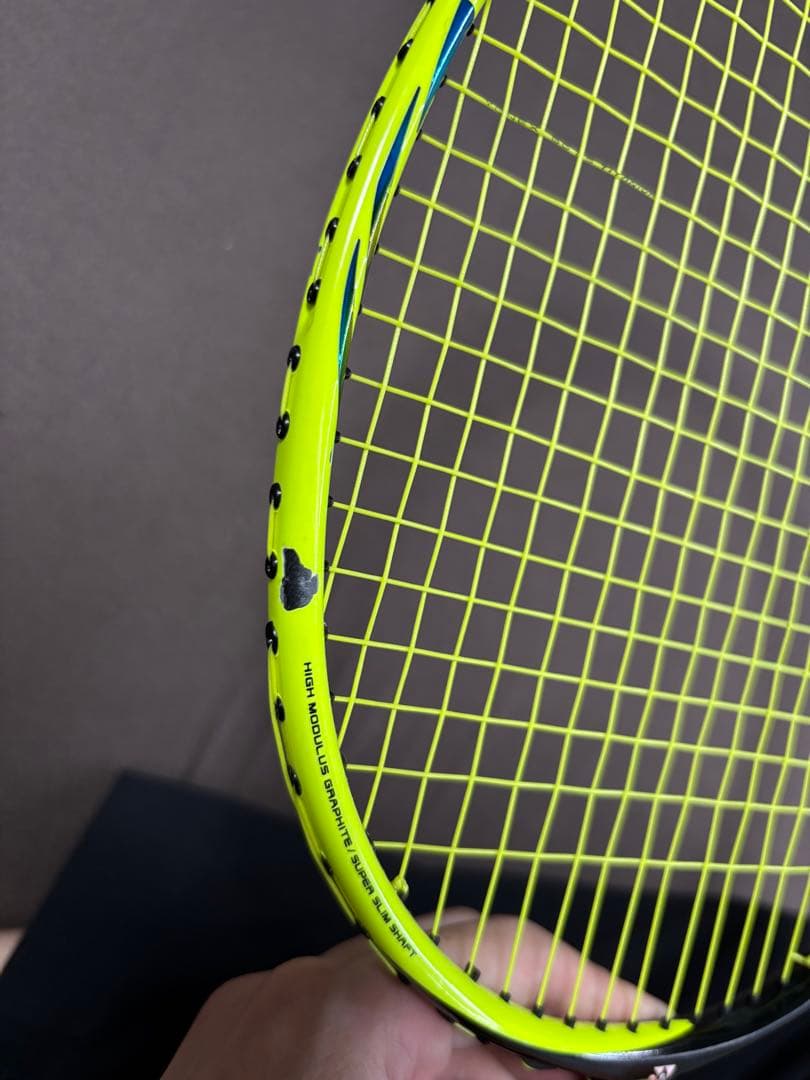 バドミントンラケット アストロクス77 4u5g 黄緑