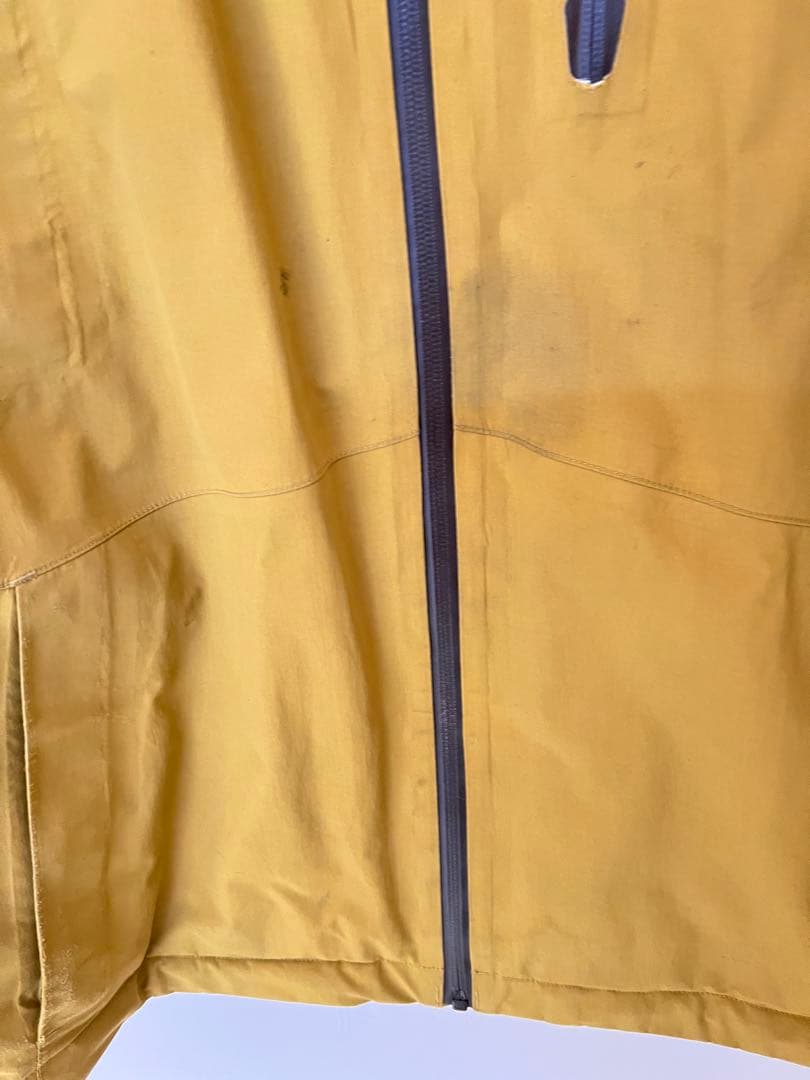 Burton ak swash jacket Gore-Tex中綿入　Mサイズ