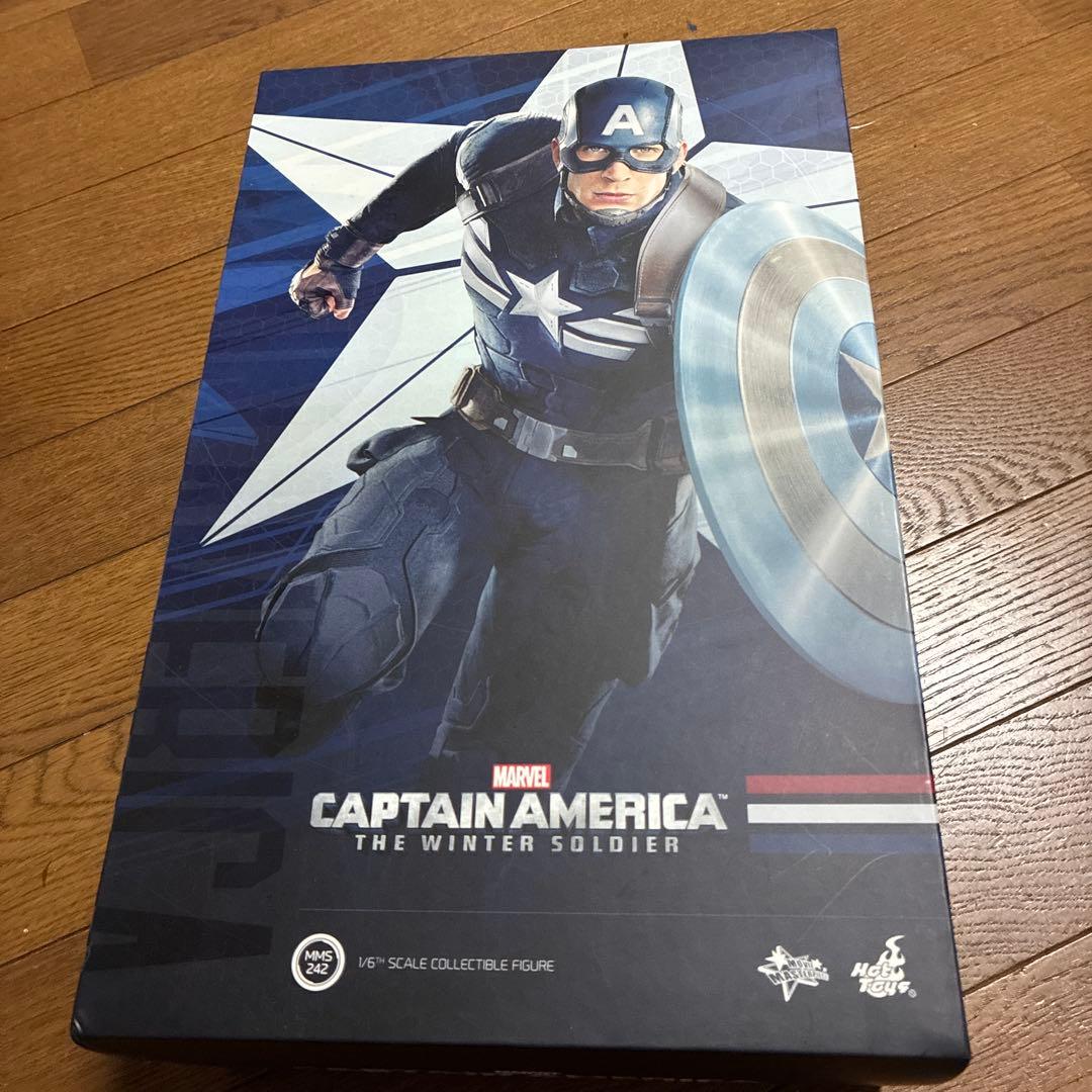 HOT TOYS キャプテン・アメリカ THE WINTER SOLDIER