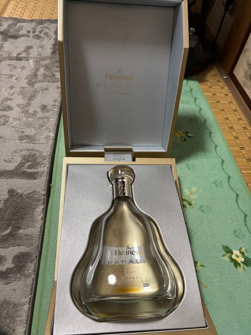 ヘネシー パラディ Hennessy PARADIS 空瓶 空箱