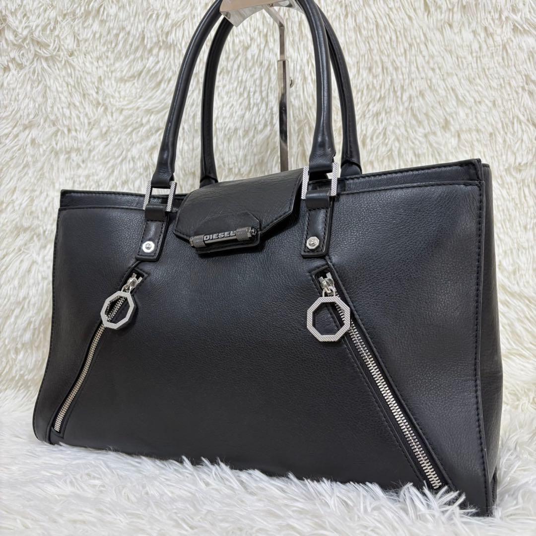 未使用級✨ ディーゼル レザー トートバッグ ハンドバッグ 黒 ジップ ロゴ金具