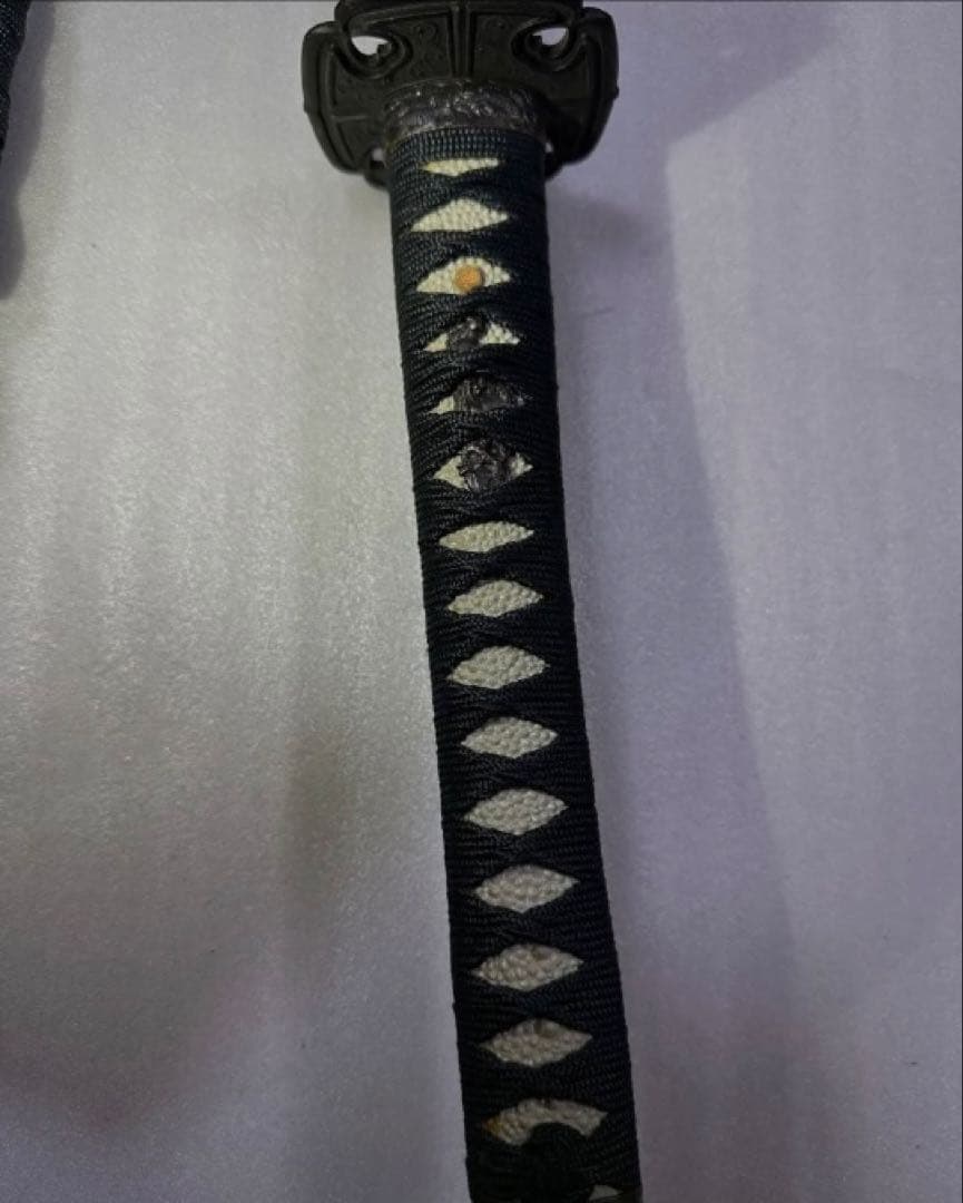 薄刃　居合練習用刀 黑鞘　鞘付き長さ104cm 鞘抜き重さ約928g