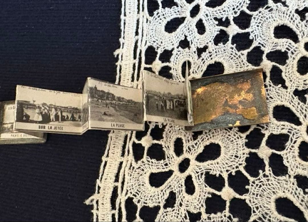 フランスアンティーク　ミニチュア　カルネドバル型　写真　ペンダントトップ