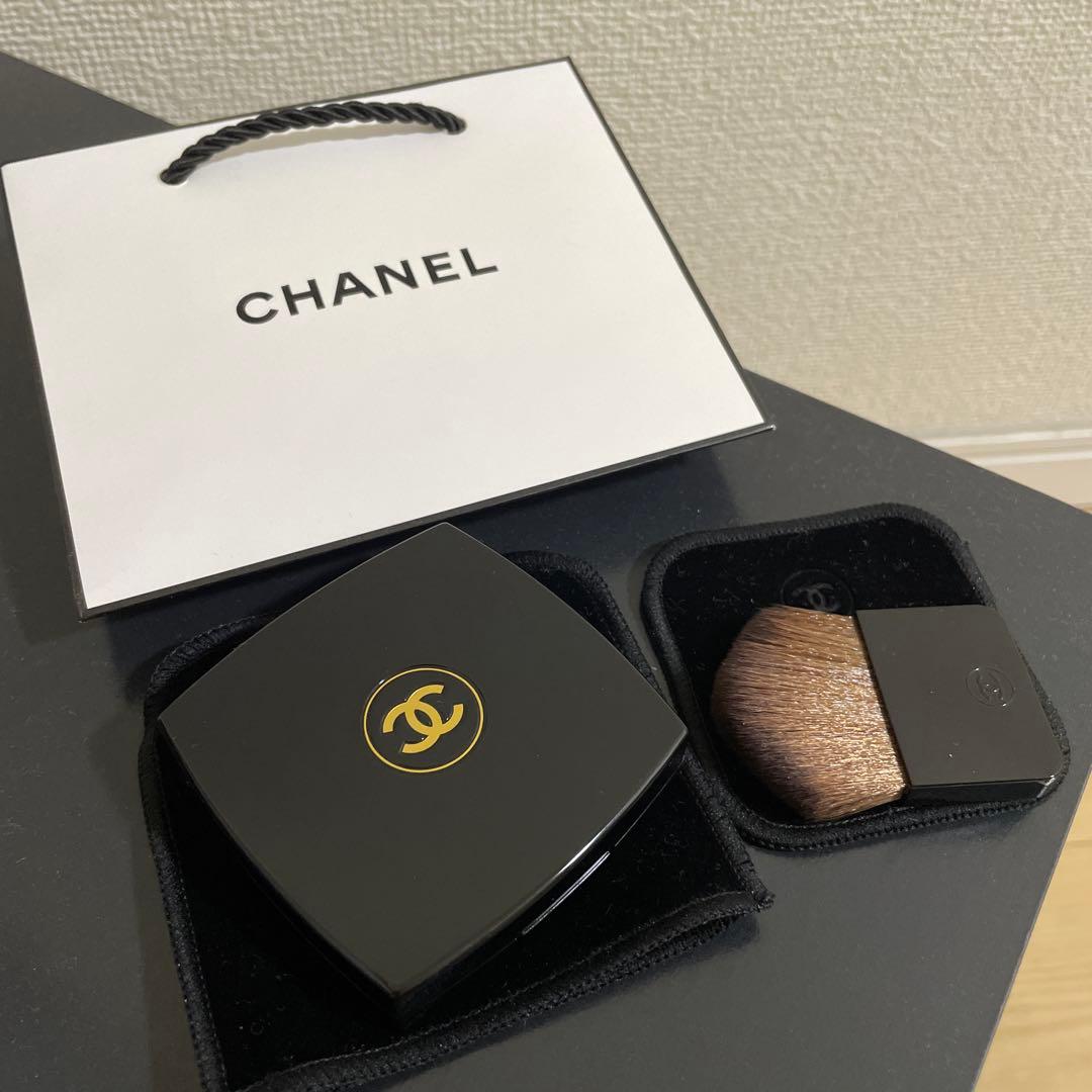 レ シーニュ ドゥ シャネル　997 ローズルミエール　限定品