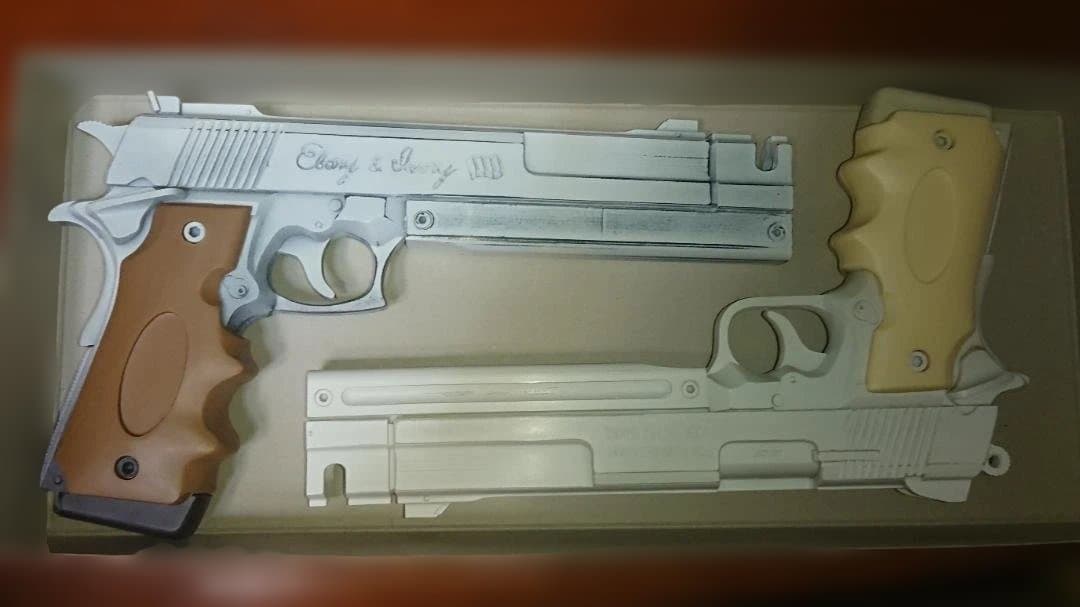 大日本技研製　デビルメイクライ　エボニー&アイボリー