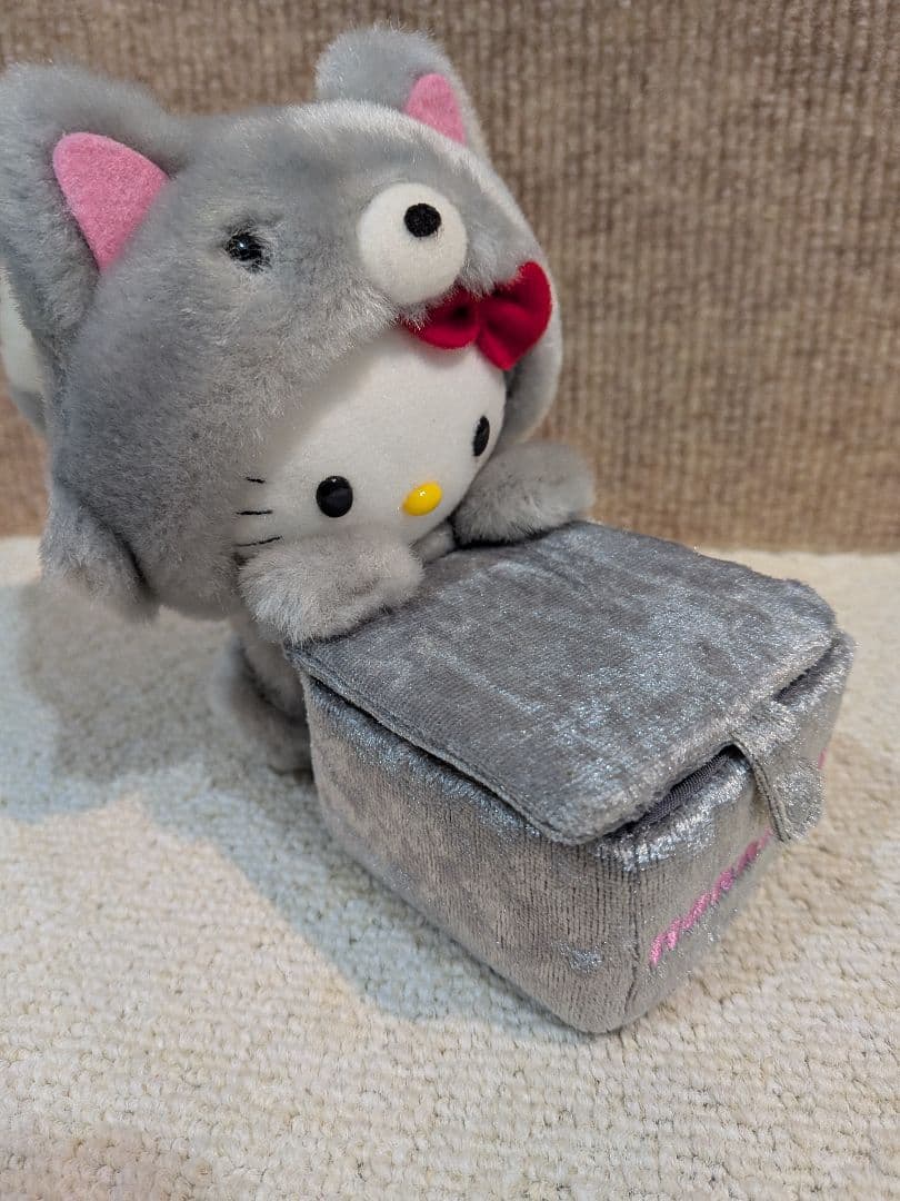 北海道限定　ハローキティ　ギンギツネ　ぬいぐるみ2004年　ぬいぐるみ小物入れ