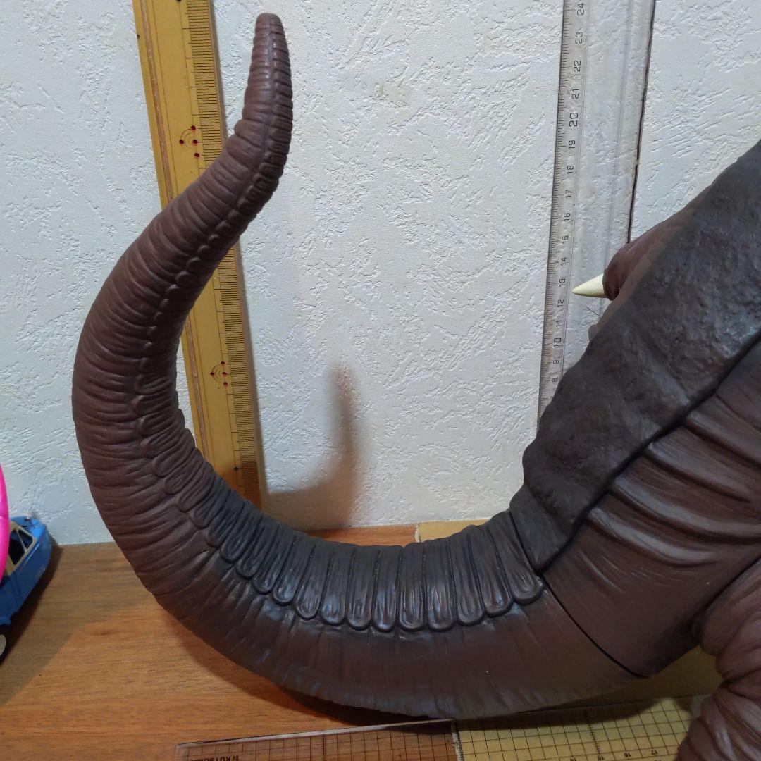 2007バンプレスト 非売品 超特大怪獣ソフビ【ゴモラ】ウルトラ怪獣