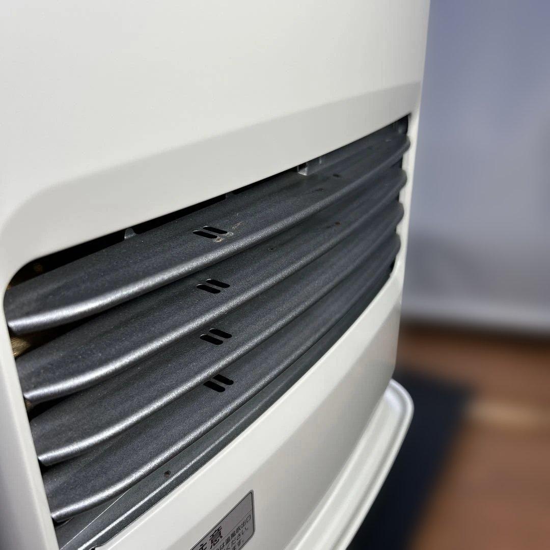 中古・ダイニチ　石油ファンヒーター　2020年製管理番号695 Brian専用