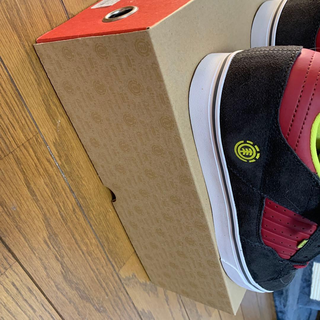 element GLT2 サイズ28.5 色　木炭ライムレッド