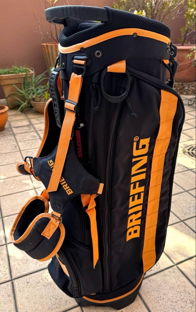 BRIEFINGブリーフィング スタンドキャディバッグ　黒/オレンジ