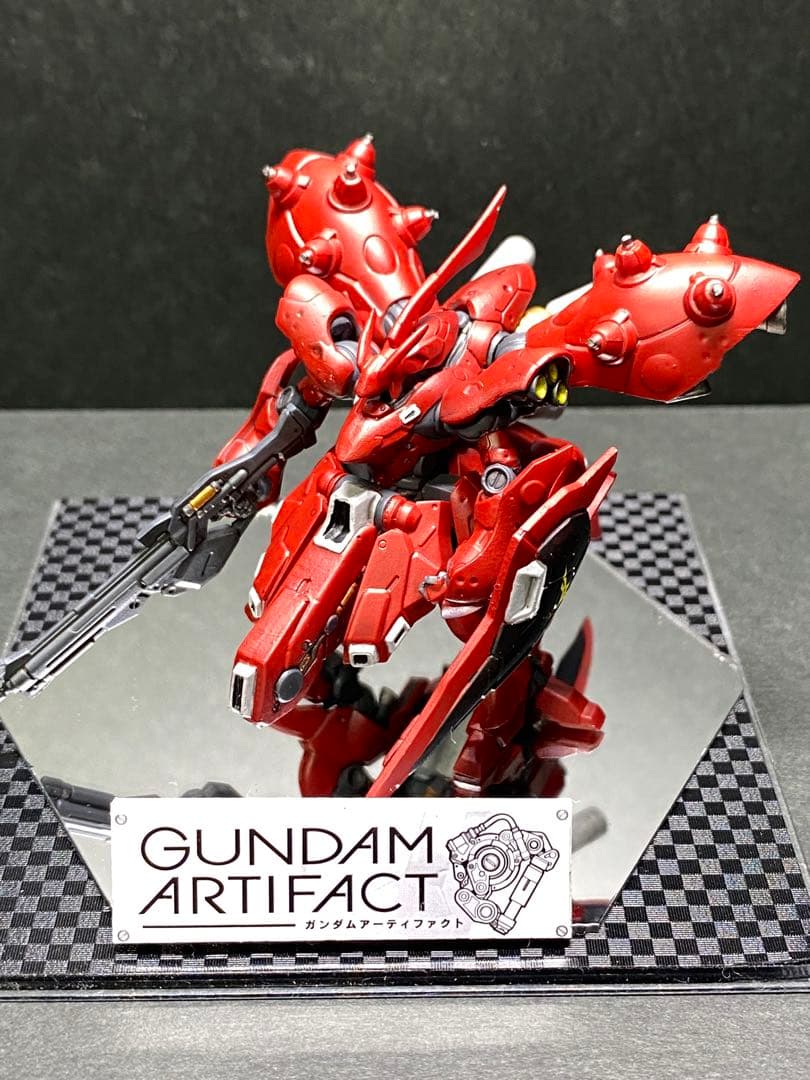 塗装済完成品　ガンダムアーティファクト　 ナイチンゲール　ケース/台座付き