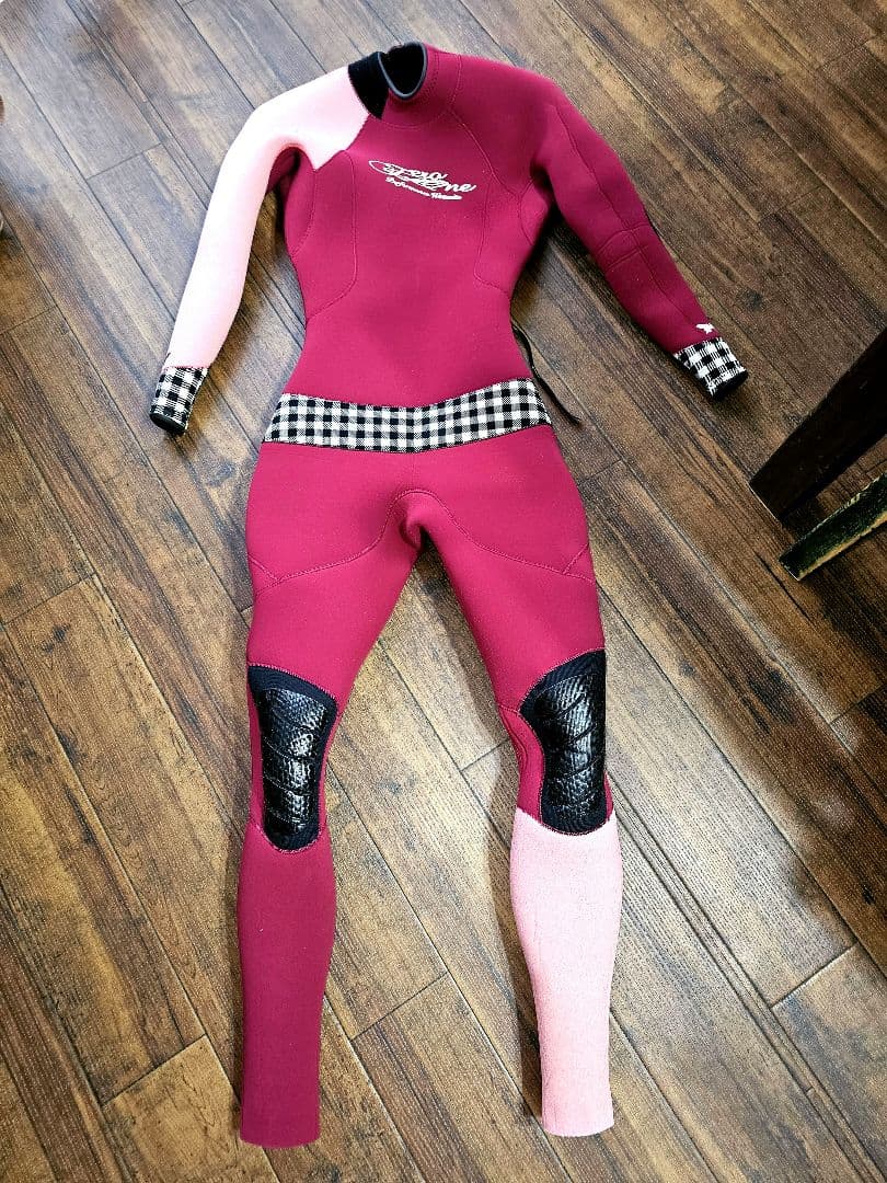 ZERO ONE フルスーツ ワインレッドに格子柄