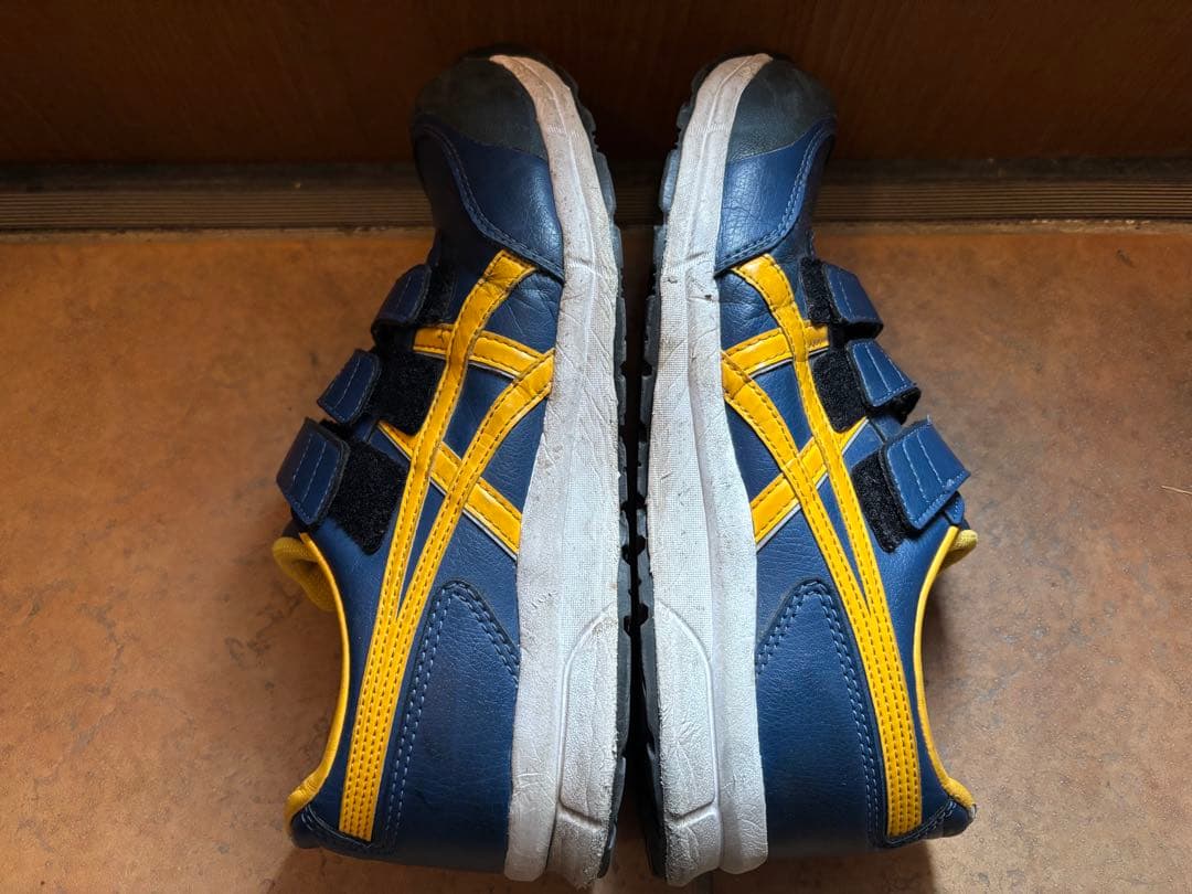 asics 青と黄色の安全靴 ベルクロ式、黒と白の安全靴2点セット、送料無料