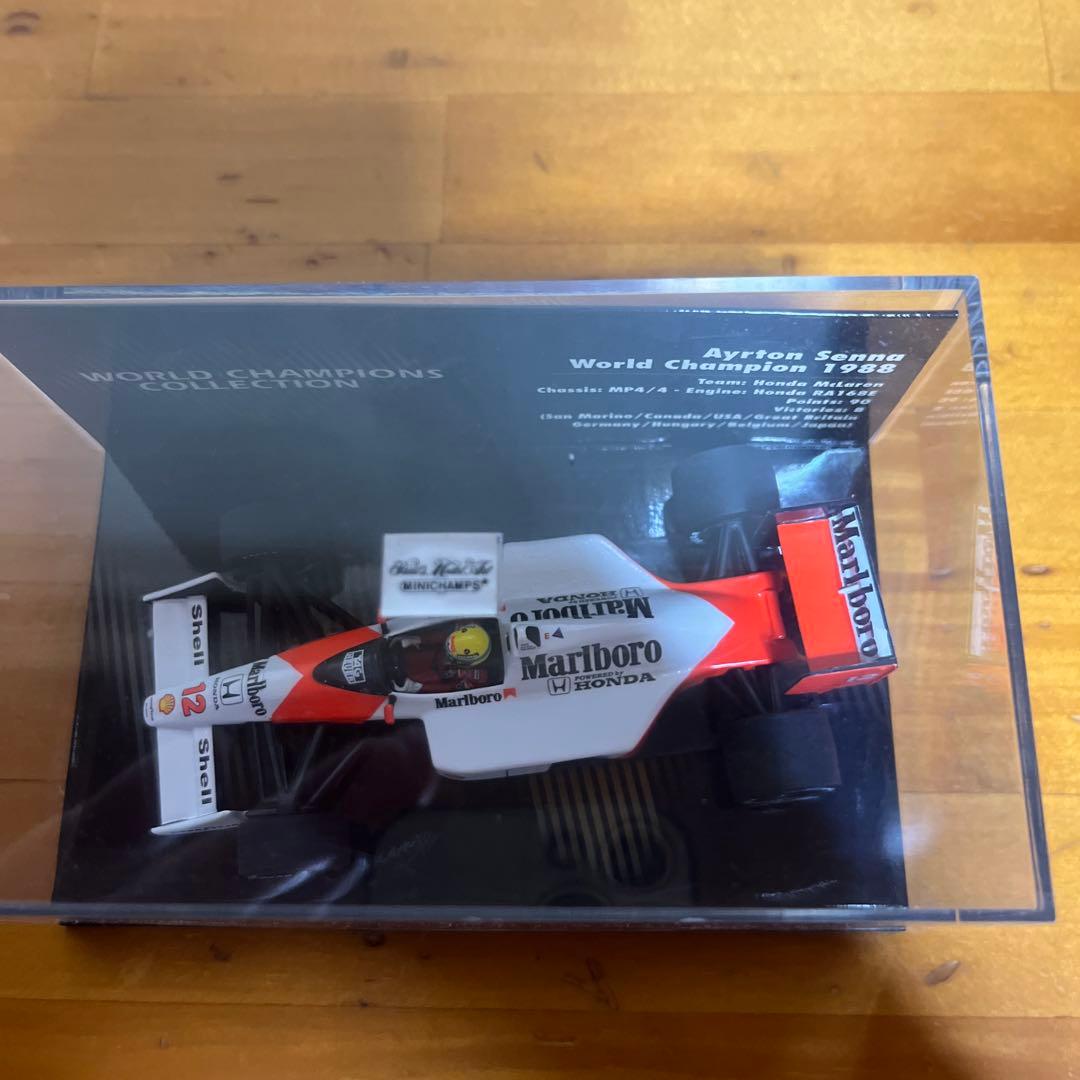 Ayrton Senna McLaren MP4/4 ミニカー
