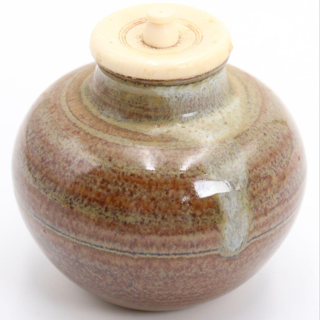 十三代八仙妻 高取喜恵作 高取焼 丸壷茶入 大阪蜀紅錦仕覆 濃茶　V982