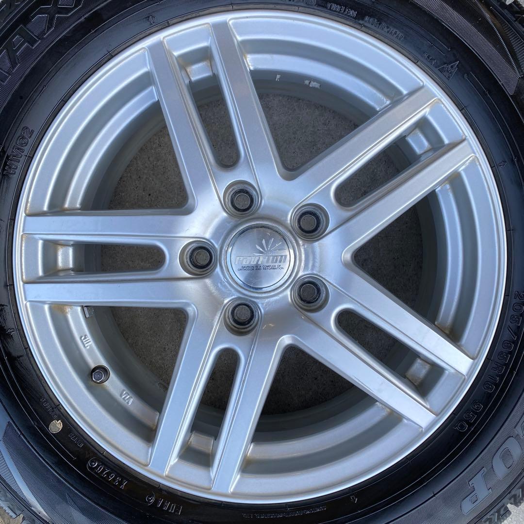 中古バリ溝ダンロップスタッドレスセット205/65R16 ヤリスクロス