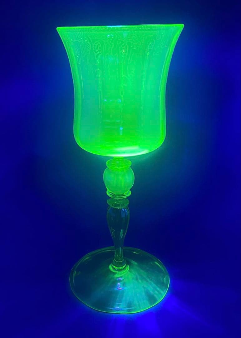 ルイス コンフォート ティファニー ファヴリル ワイングラス