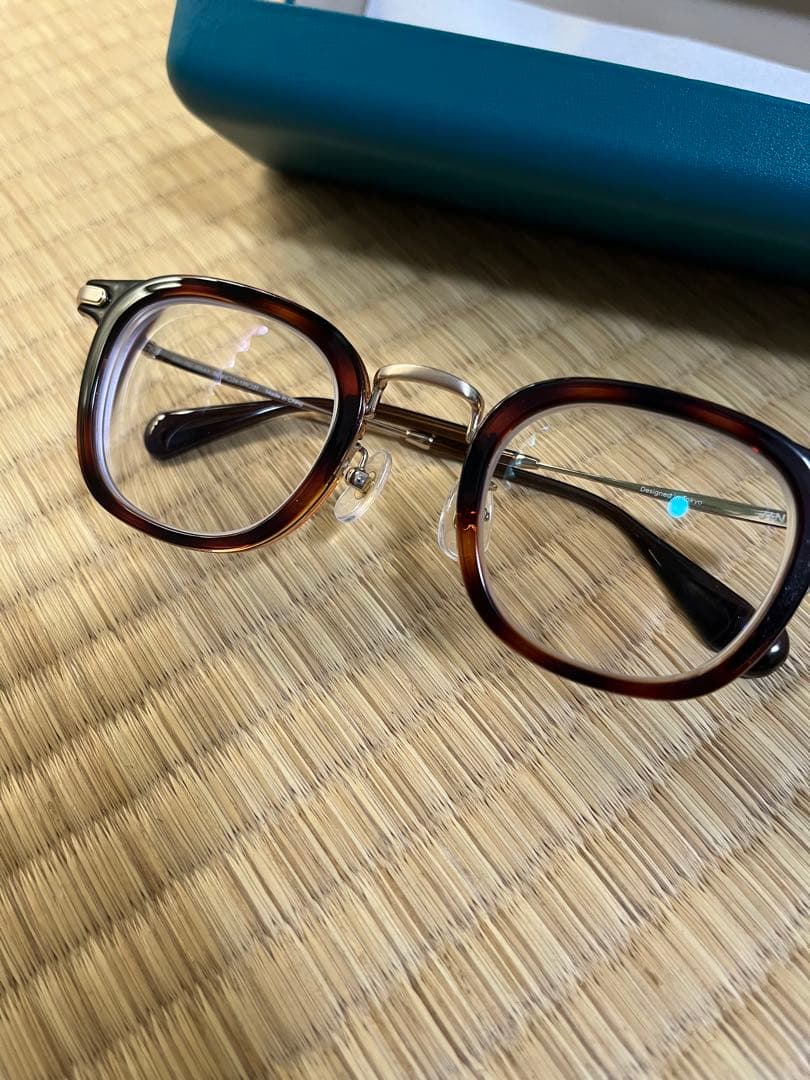 美品◎JINS ジンズ　目が小さくならないメガネ